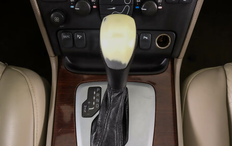 Volvo XC90 II рестайлинг, 2003 год, 1 000 000 рублей, 19 фотография