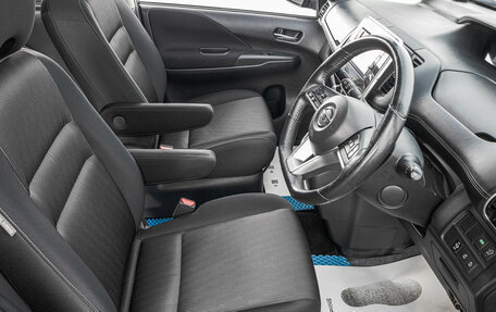 Nissan Serena IV, 2016 год, 1 999 000 рублей, 12 фотография