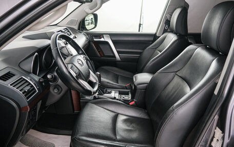 Toyota Land Cruiser Prado 150 рестайлинг 2, 2013 год, 3 799 000 рублей, 8 фотография