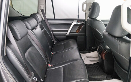 Toyota Land Cruiser Prado 150 рестайлинг 2, 2013 год, 3 799 000 рублей, 25 фотография