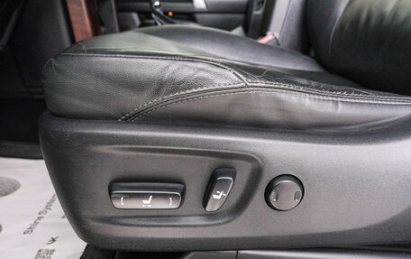 Toyota Land Cruiser Prado 150 рестайлинг 2, 2013 год, 3 799 000 рублей, 22 фотография