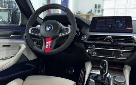 BMW 5 серия, 2018 год, 3 600 000 рублей, 18 фотография