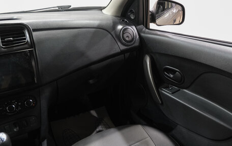 Renault Logan II, 2019 год, 799 000 рублей, 14 фотография