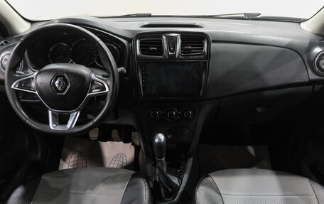 Renault Logan II, 2019 год, 799 000 рублей, 15 фотография