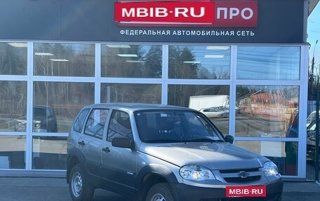 Chevrolet Niva I рестайлинг, 2015 год, 650 000 рублей, 2 фотография
