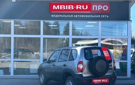 Chevrolet Niva I рестайлинг, 2015 год, 650 000 рублей, 3 фотография