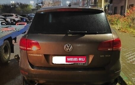 Volkswagen Touareg III, 2010 год, 1 620 000 рублей, 2 фотография