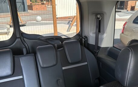 Honda Stepwgn IV, 2020 год, 2 160 000 рублей, 28 фотография