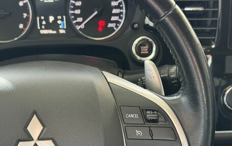 Mitsubishi Outlander III рестайлинг 3, 2014 год, 1 690 000 рублей, 22 фотография