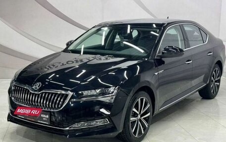 Skoda Superb III рестайлинг, 2025 год, 3 199 000 рублей, 1 фотография