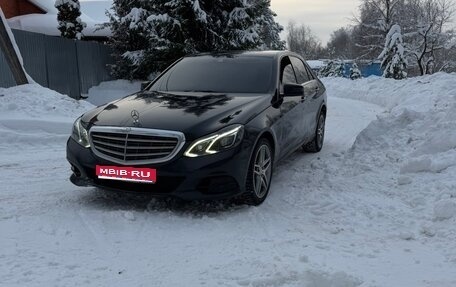 Mercedes-Benz E-Класс, 2014 год, 1 300 000 рублей, 1 фотография