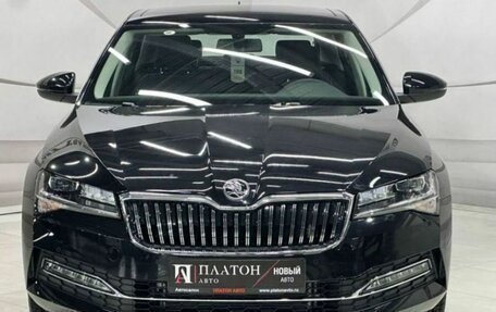 Skoda Superb III рестайлинг, 2025 год, 3 199 000 рублей, 2 фотография