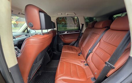 Volkswagen Touareg III, 2015 год, 1 990 000 рублей, 8 фотография