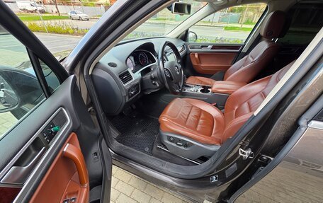 Volkswagen Touareg III, 2015 год, 1 990 000 рублей, 7 фотография