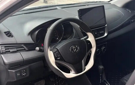 Toyota Yaris XP150 рестайлинг, 2022 год, 1 169 099 рублей, 18 фотография