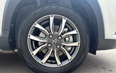 Toyota Yaris XP150 рестайлинг, 2022 год, 1 169 099 рублей, 21 фотография