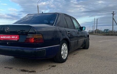 Mercedes-Benz W124, 1992 год, 160 000 рублей, 3 фотография