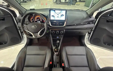 Toyota Yaris XP150 рестайлинг, 2022 год, 1 190 099 рублей, 11 фотография