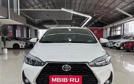 Toyota Yaris XP150 рестайлинг, 2022 год, 1 190 099 рублей, 2 фотография