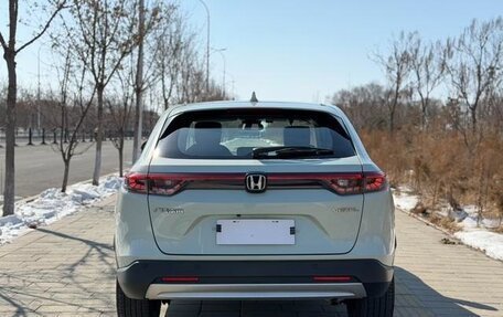 Honda Vezel, 2022 год, 1 655 000 рублей, 3 фотография