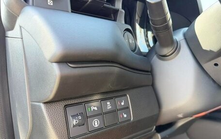 Honda Vezel, 2022 год, 1 655 000 рублей, 9 фотография