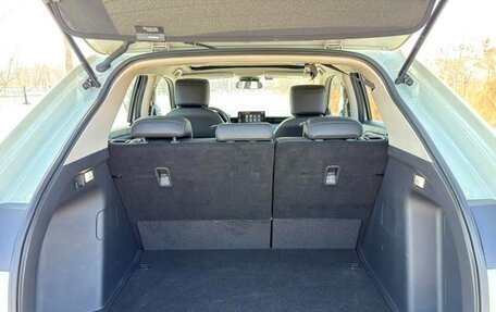 Honda Vezel, 2022 год, 1 655 000 рублей, 14 фотография