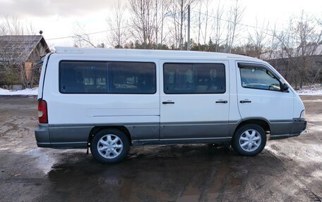 SsangYong Istana, 2000 год, 425 000 рублей, 11 фотография