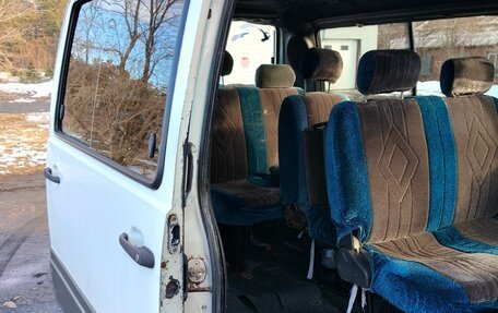 SsangYong Istana, 2000 год, 425 000 рублей, 8 фотография