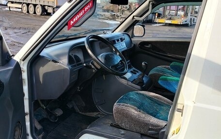 SsangYong Istana, 2000 год, 425 000 рублей, 25 фотография