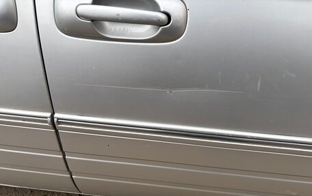 Chrysler Voyager IV, 2005 год, 700 000 рублей, 10 фотография