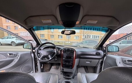 Chrysler Voyager IV, 2005 год, 700 000 рублей, 23 фотография