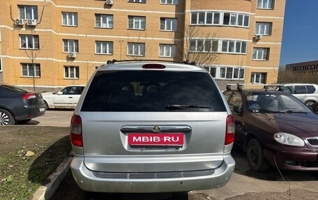 Chrysler Voyager IV, 2005 год, 700 000 рублей, 4 фотография