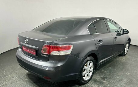 Toyota Avensis III рестайлинг, 2011 год, 930 000 рублей, 5 фотография