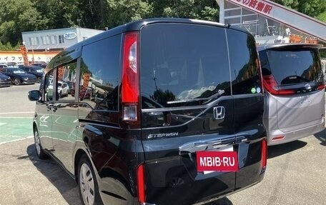 Honda Stepwgn IV, 2017 год, 1 355 000 рублей, 5 фотография