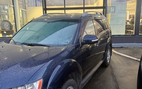 Mitsubishi Outlander III рестайлинг 3, 2010 год, 890 000 рублей, 3 фотография