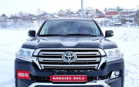 Toyota Land Cruiser 200, 2016 год, 5 700 000 рублей, 3 фотография