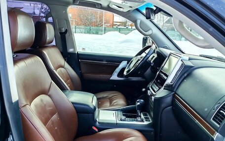 Toyota Land Cruiser 200, 2016 год, 5 700 000 рублей, 8 фотография