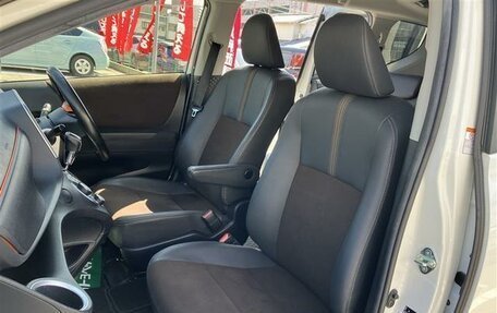 Toyota Sienta II, 2022 год, 1 253 000 рублей, 26 фотография