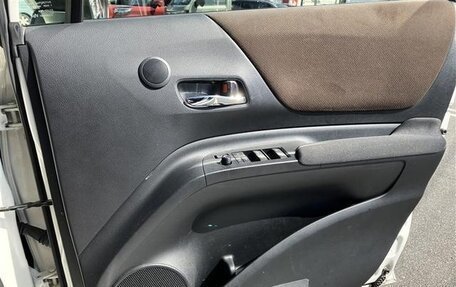 Toyota Sienta II, 2022 год, 1 253 000 рублей, 24 фотография