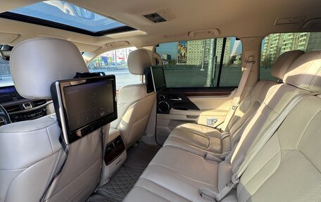 Lexus LX III, 2018 год, 10 000 000 рублей, 7 фотография