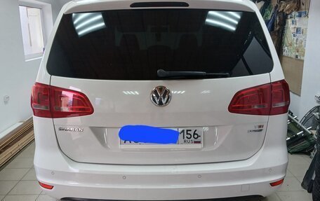 Volkswagen Sharan II, 2012 год, 1 400 000 рублей, 2 фотография