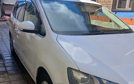 Volkswagen Sharan II, 2012 год, 1 400 000 рублей, 11 фотография