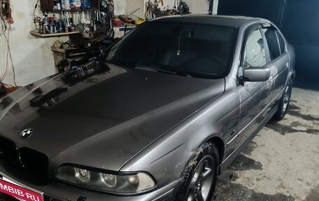 BMW 5 серия, 2002 год, 1 000 000 рублей, 6 фотография