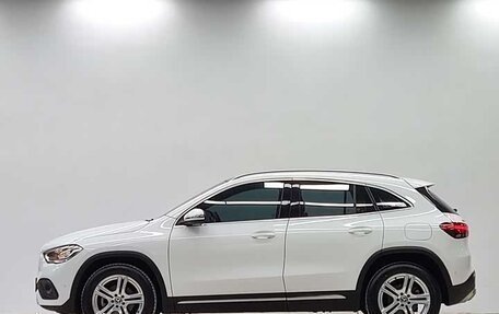 Mercedes-Benz GLA, 2022 год, 2 800 000 рублей, 4 фотография