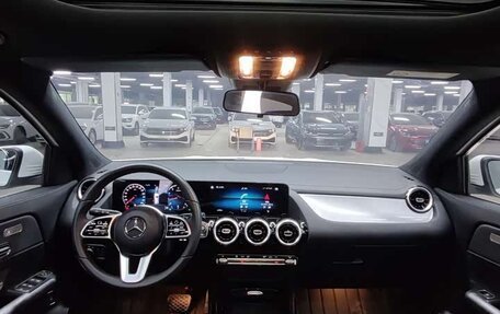 Mercedes-Benz GLA, 2022 год, 2 800 000 рублей, 10 фотография