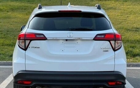 Honda Vezel, 2022 год, 1 470 004 рублей, 6 фотография