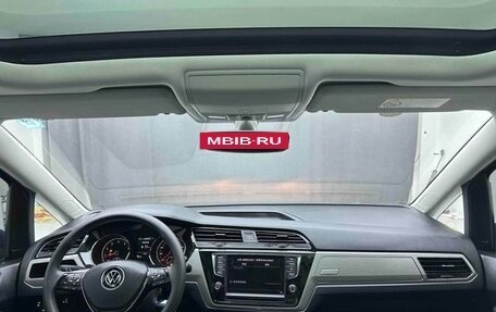 Volkswagen Touran III, 2022 год, 1 830 000 рублей, 15 фотография