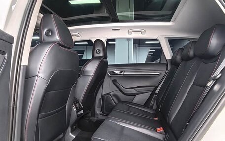 Skoda Karoq I, 2022 год, 2 161 000 рублей, 12 фотография