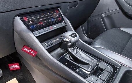 Skoda Karoq I, 2022 год, 2 161 000 рублей, 13 фотография