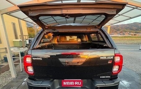 Toyota Hilux VIII, 2022 год, 3 450 000 рублей, 7 фотография